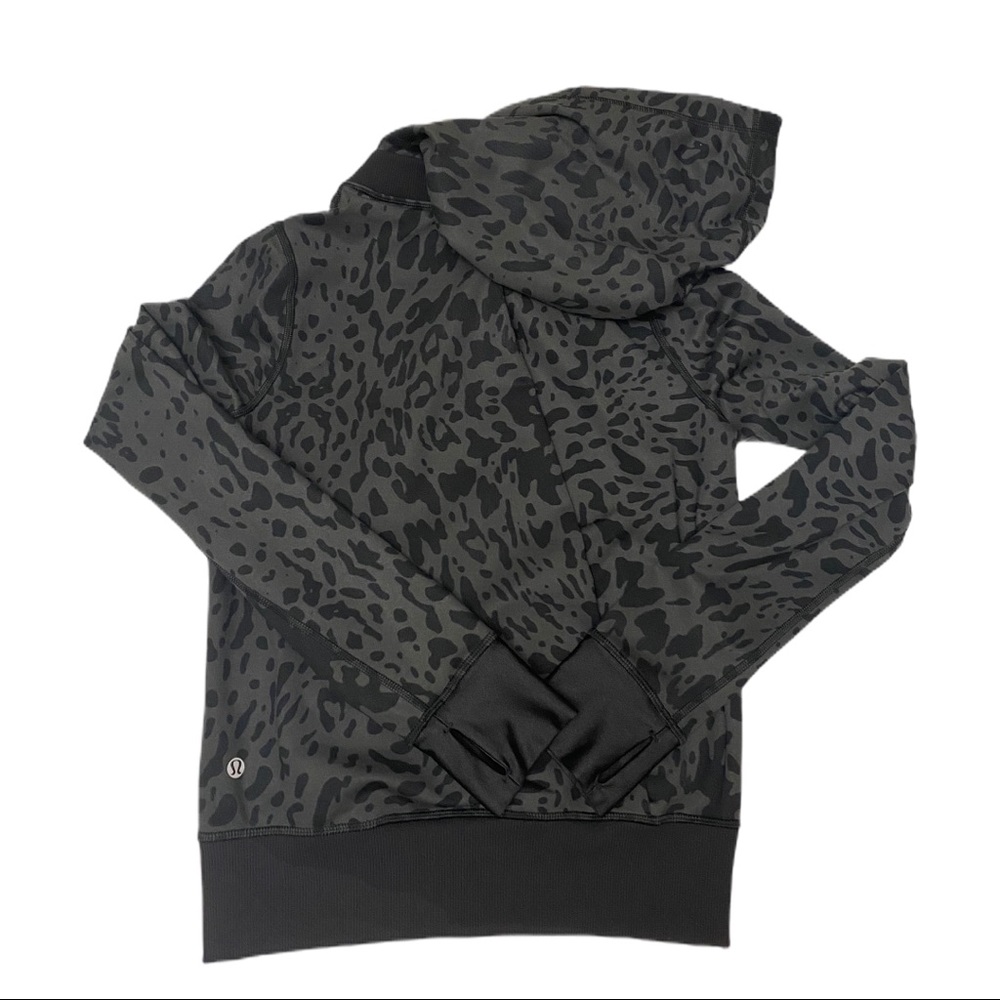 Lululemon namaskar hoodie sz 2 - Picture 5 of 7